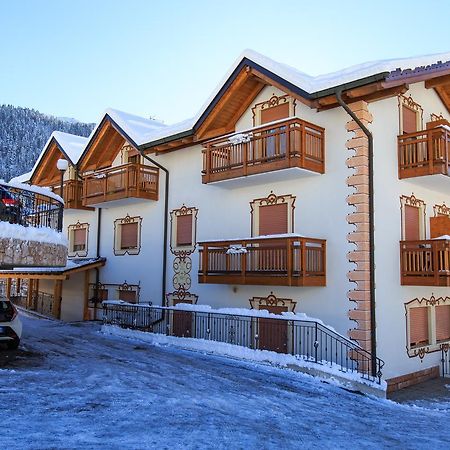 Hotel Franco Andalo Exteriör bild