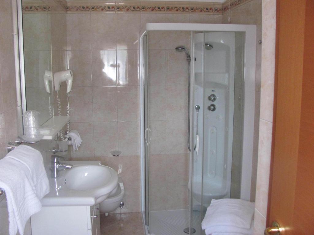 Hotel Franco Andalo Rum bild